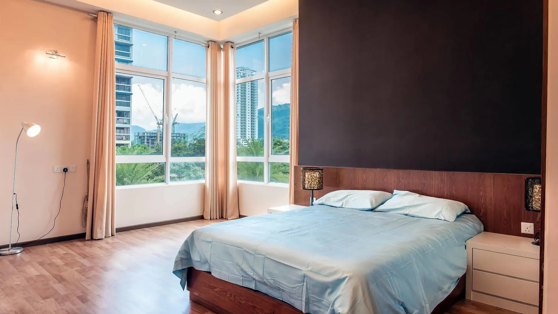 H Residence George Town 0*,